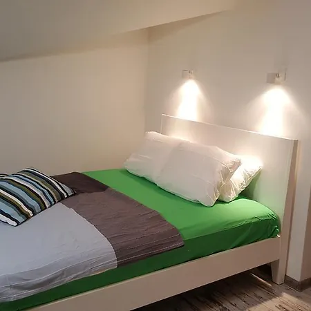 Pillows Party Апартаменты *