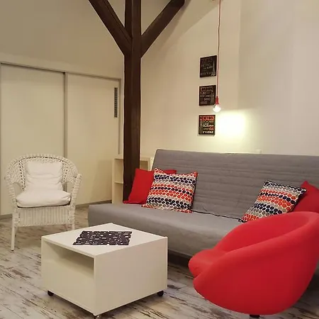 Pillows Party Апартаменты